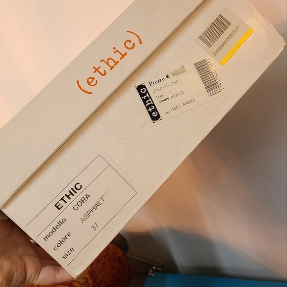 Ethic Suede Booties - Picture 15 of 16